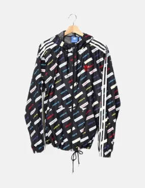 Adidas Chaqueta deportiva negra print logo