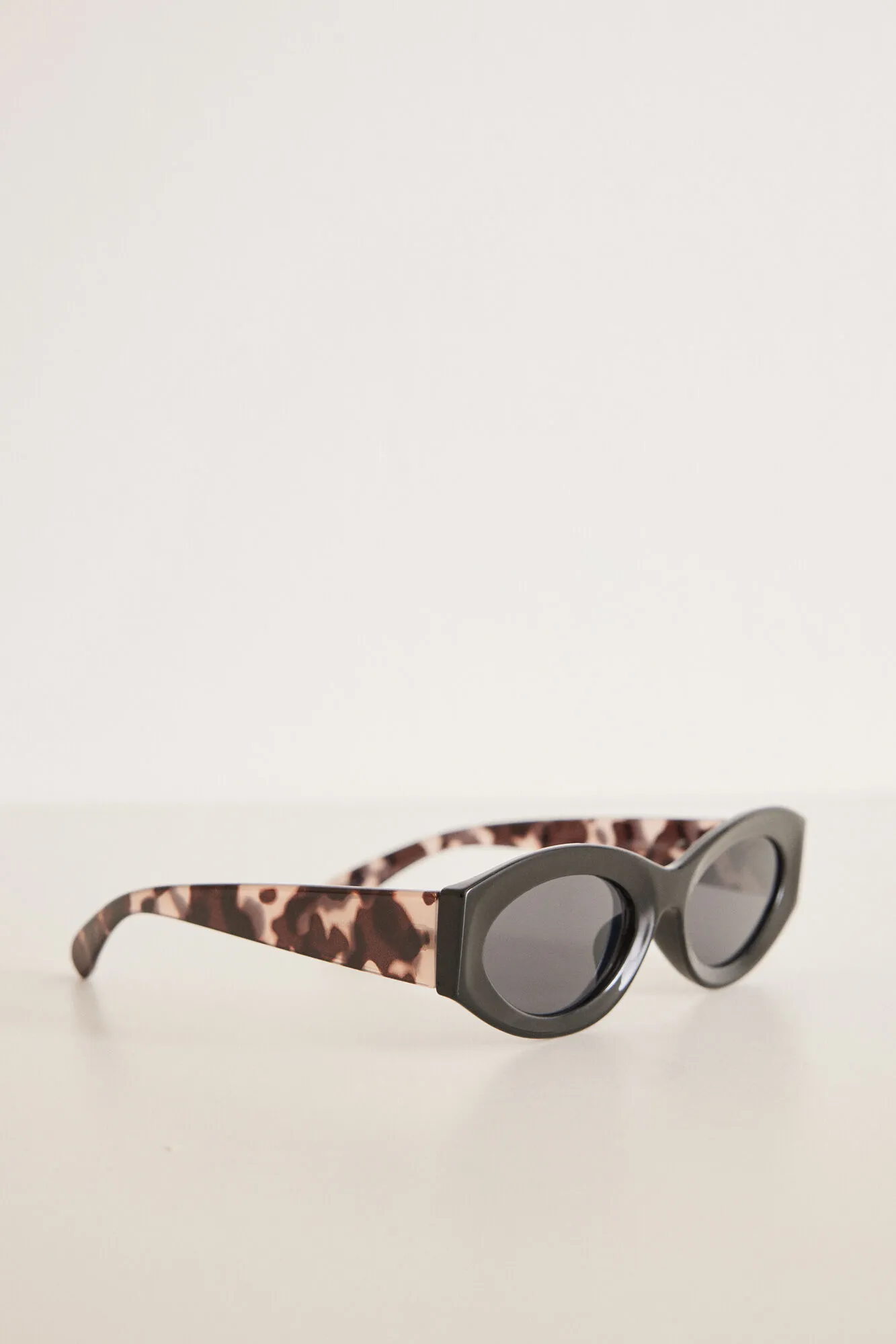 Gafas de sol 'cat eye' b&w