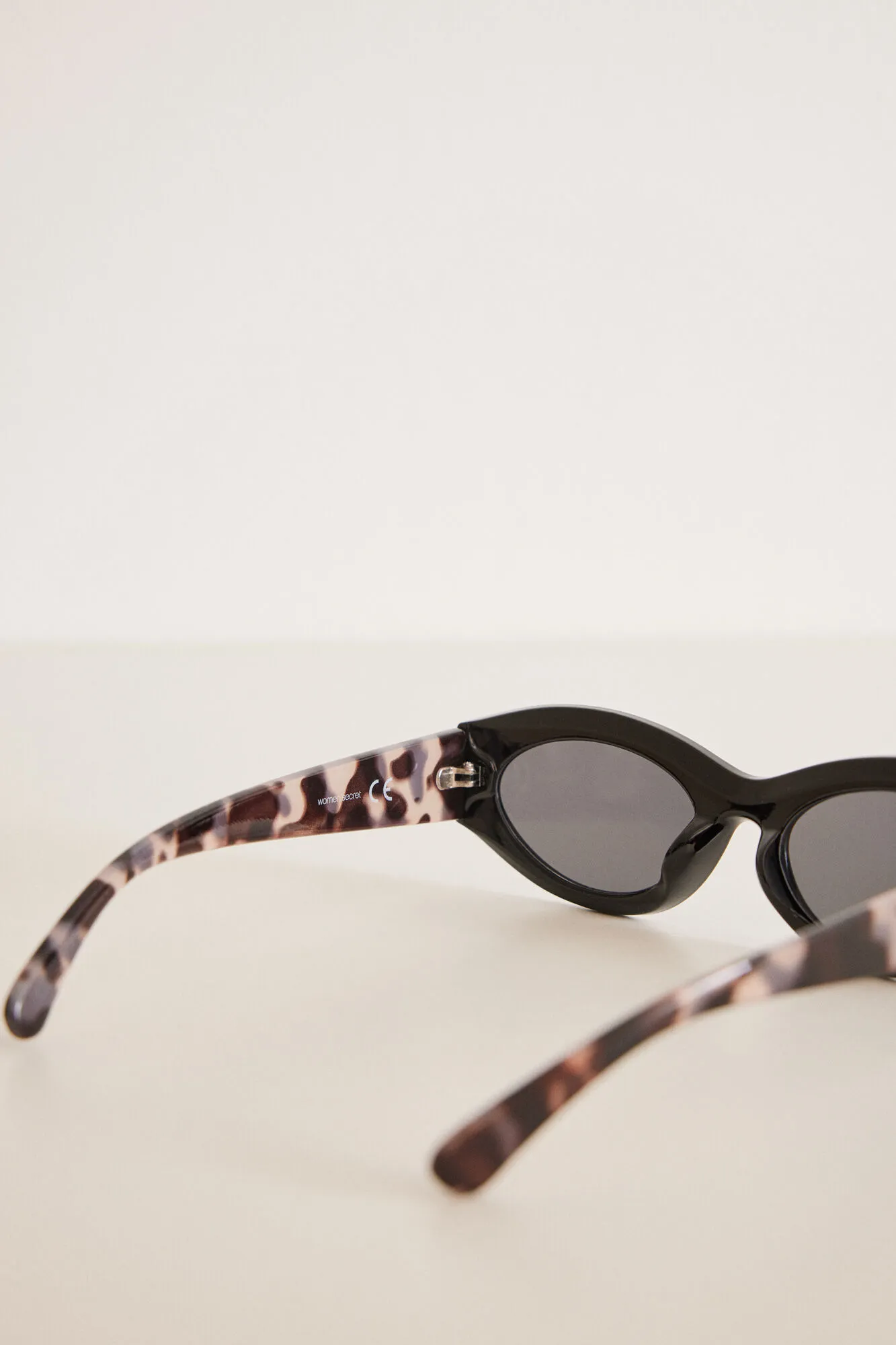 Gafas de sol 'cat eye' b&w