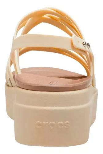 Sandalia Crocs Mujer Brooklyn Strappy Low Bone Empo2000